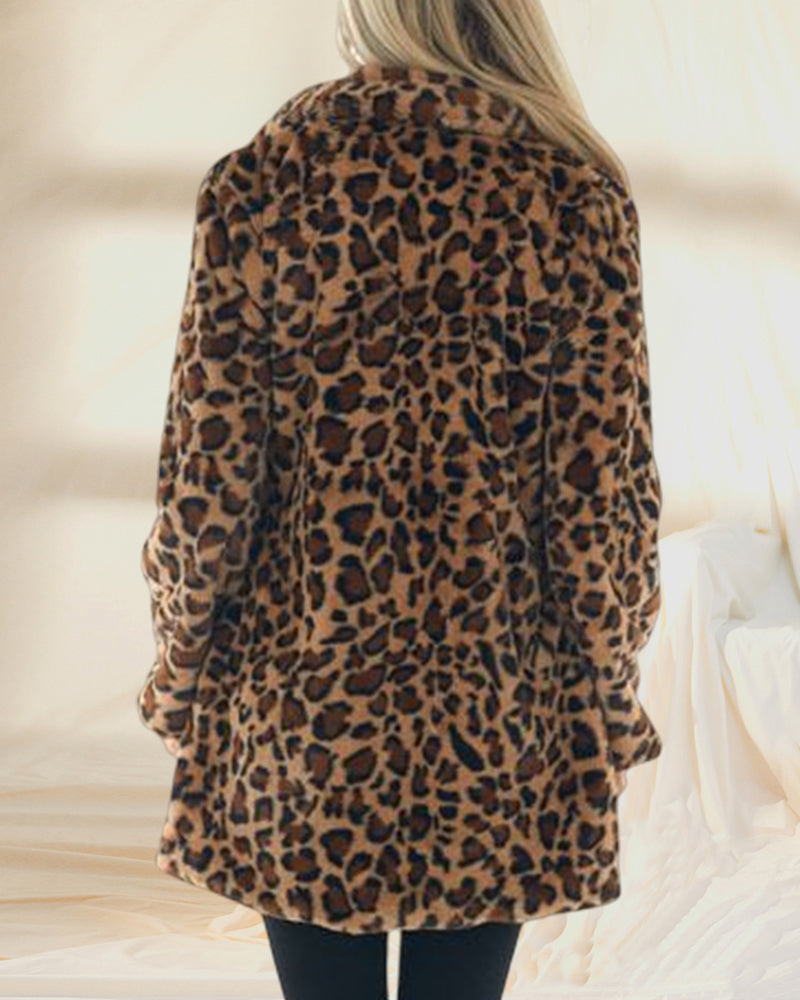 Plüschjacke mit Leopardenmuster