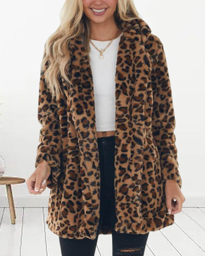 Plüschjacke mit Leopardenmuster