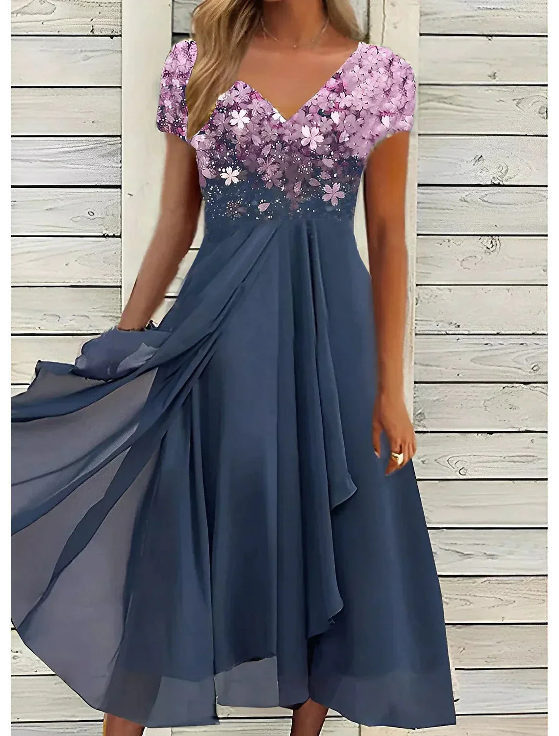 Cade Florale Eleganz Midi Spitzenkleid